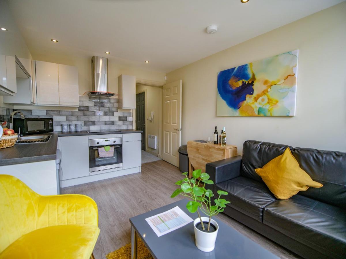 Spacesavers At Figtree Lane Appartamento *